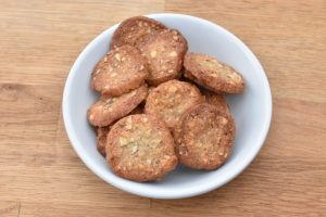 DSC_1298 • nogetiovnen.dk Nøddekager – opskrift på lækre småkager med hakkede nødder