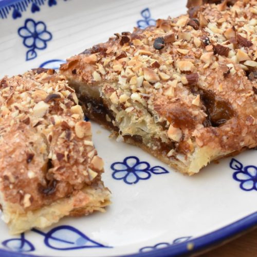 Flettet butterdejskringle med kanel - nem hurtig opskrift