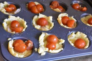 Kartoffelmuffins i form med knuste kartofler - opskrift