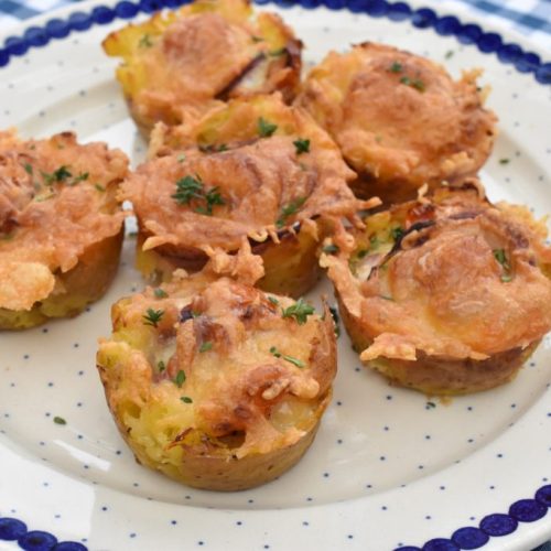 Kartoffelmuffins i form med knuste kartofler - opskrift