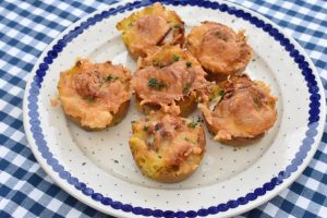 Kartoffelmuffins i form med knuste kartofler - opskrift