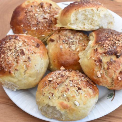 Juleboller med appelsin og kardemomme - nem opskrift