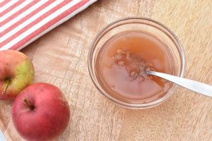 DSC_0829 • nogetiovnen.dk Æblesirup - nem opskrift på hjemmelavet sirup med æbler