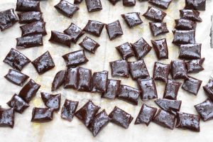 Karameller med appelsinsmag - appelsinkarameller med kakao
