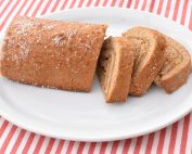 Honningroulade med honningkage smag - nem opskrift