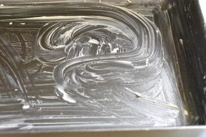 Bradepanden smøres til scrambled eggs