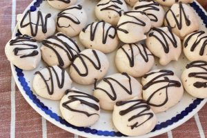 Kaffemarengs - sprøde mokkamarengs med kaffesmag