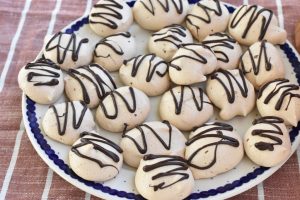 Kaffemarengs - sprøde mokkamarengs med kaffesmag