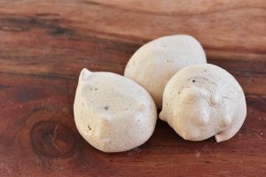 Kaffemarengs - sprøde mokkamarengs med kaffesmag