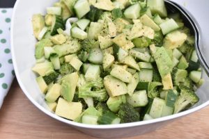 DSC_0601 • nogetiovnen.dk Green Goddess salat - nem opskrift på grøn kålsalat