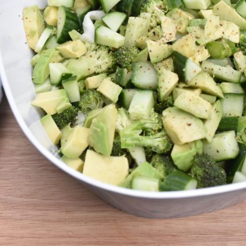 Spidskålssalat med avocado - nem salat opskrift