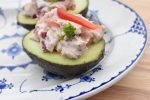 Fyldt avocado med tun - nem opskrift