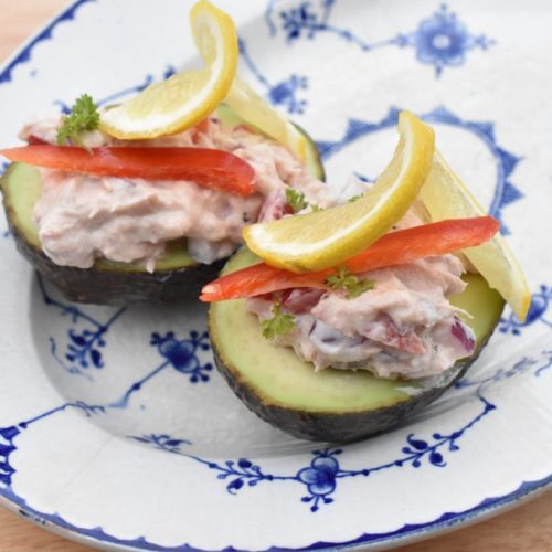 Fyldt avocado med tun - nem opskrift