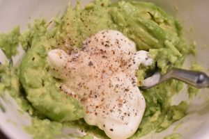 Avocado mayo - opskrift på cremet grøn avocadomayonnaise