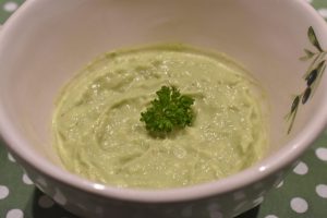 Avocado mayo - mayonnaisen røres