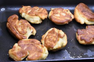 Fiskefrikadeller i ovn - steg fiskefrikadeller i ovnen