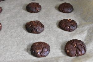 DSC_0970 • nogetiovnen.dk Chocolate chip cookies - nem opskrift - de færdige kager