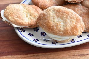 Franske vafler med smørcreme - på fad