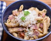 Pasta med skinke og fløde - nem opskrift