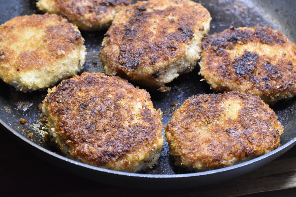 Kyllingekarbonader - nem opskrift på sprøde karbonader