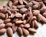 DSC_1071 • nogetiovnen.dk Ristede mandler i ovn uden salt – nem opskrift