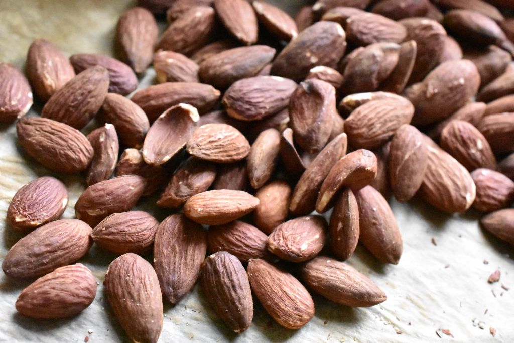 Ristede mandler i ovn uden salt – nem opskrift