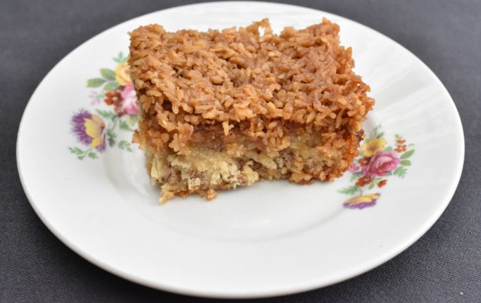 DSC_1344 • nogetiovnen.dk Banandrømmekage - banankage med kokostopping