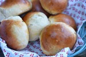 Koldhævede fødselsdagsboller - nem opskrift