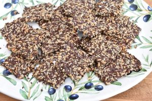 Knækbrød med kerner og chiafrø - glutenfri kerneknækbrød