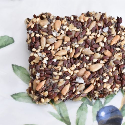 Knækbrød med kerner og chiafrø - glutenfri kerneknækbrød