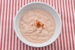 Creme fraiche dressing med paprika - opskrift på rød dressing