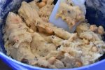Snickers cookies - nem opskrift på lækre kager - dejen bliver fast