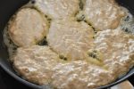 Bananpandekager med tykmælk - nemme og sunde - pandekagerne steges