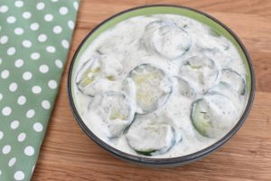 Cremet agurkesalat med dild