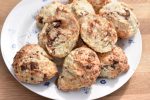 DSC_0169 • nogetiovnen.dk Scones med hytteost - opskrift på protein chokoladescones