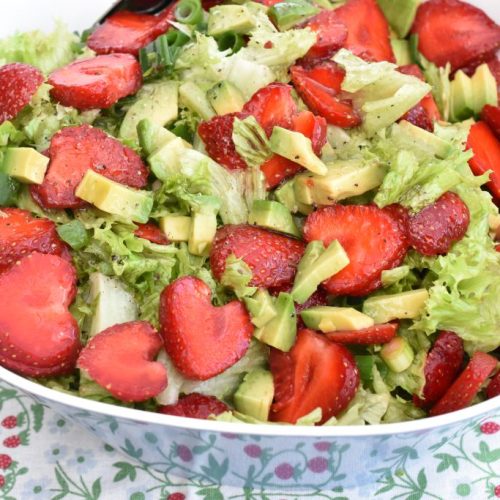 Jordbærsalat med avocado og nem æblecider dressing