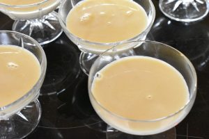 Panna cotta med rabarberkompot