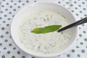 DSC_1237 • nogetiovnen.dk Ramsløgsdressing med creme fraiche - til kartofler og salat