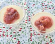 DSC_1251 • nogetiovnen.dk Panna cotta med rabarberkompot