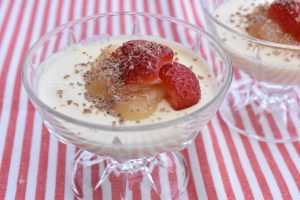 DSC_1292 • nogetiovnen.dk Citron panna cotta med lemon curd