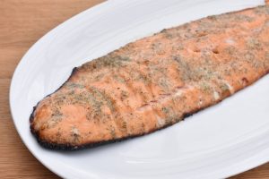 Laks på grill - nem opskrift på grillet laks