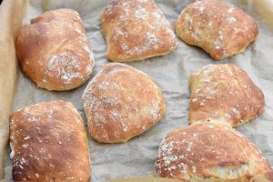 DSC_0187 • nogetiovnen.dk Ciabattaboller - nem opskrift på italienske ciabatta boller - de færdigbagte boller