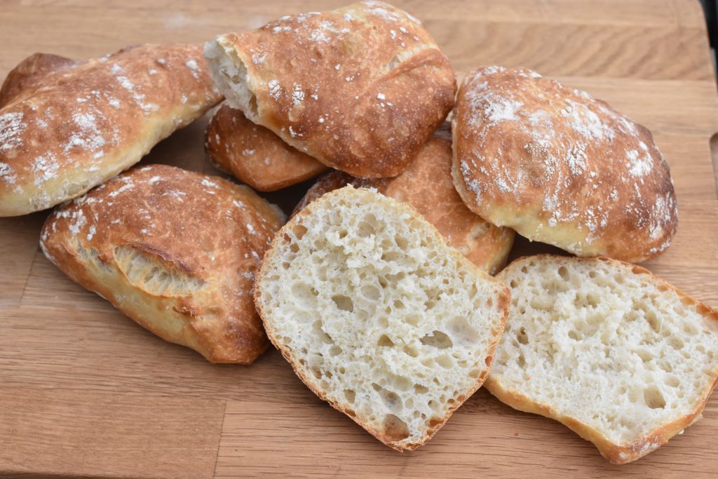Ciabattaboller - nem opskrift på italienske ciabatta boller