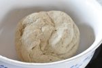 DSC_0275 2 • nogetiovnen.dk Sigtebrød - opskrift på gammeldags mormor sigtebrød - dejen æltes til en kugle