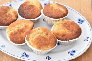 Citronmuffins med marcipan - nem opskrift