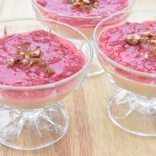 Panna cotta med hindbær - nem opskrift