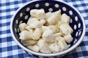 Hjemmelavede melboller til suppe