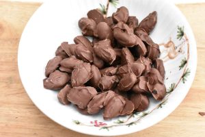 DSC_1088 • nogetiovnen.dk Mandler med chokolade - ristede chokolademandler
