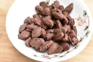 DSC_1090 • nogetiovnen.dk Mandler med chokolade - ristede chokolademandler
