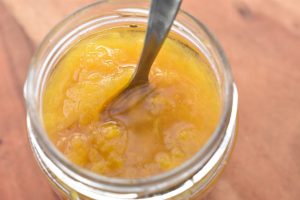 Mangokompot med vanilje - nem opskrift